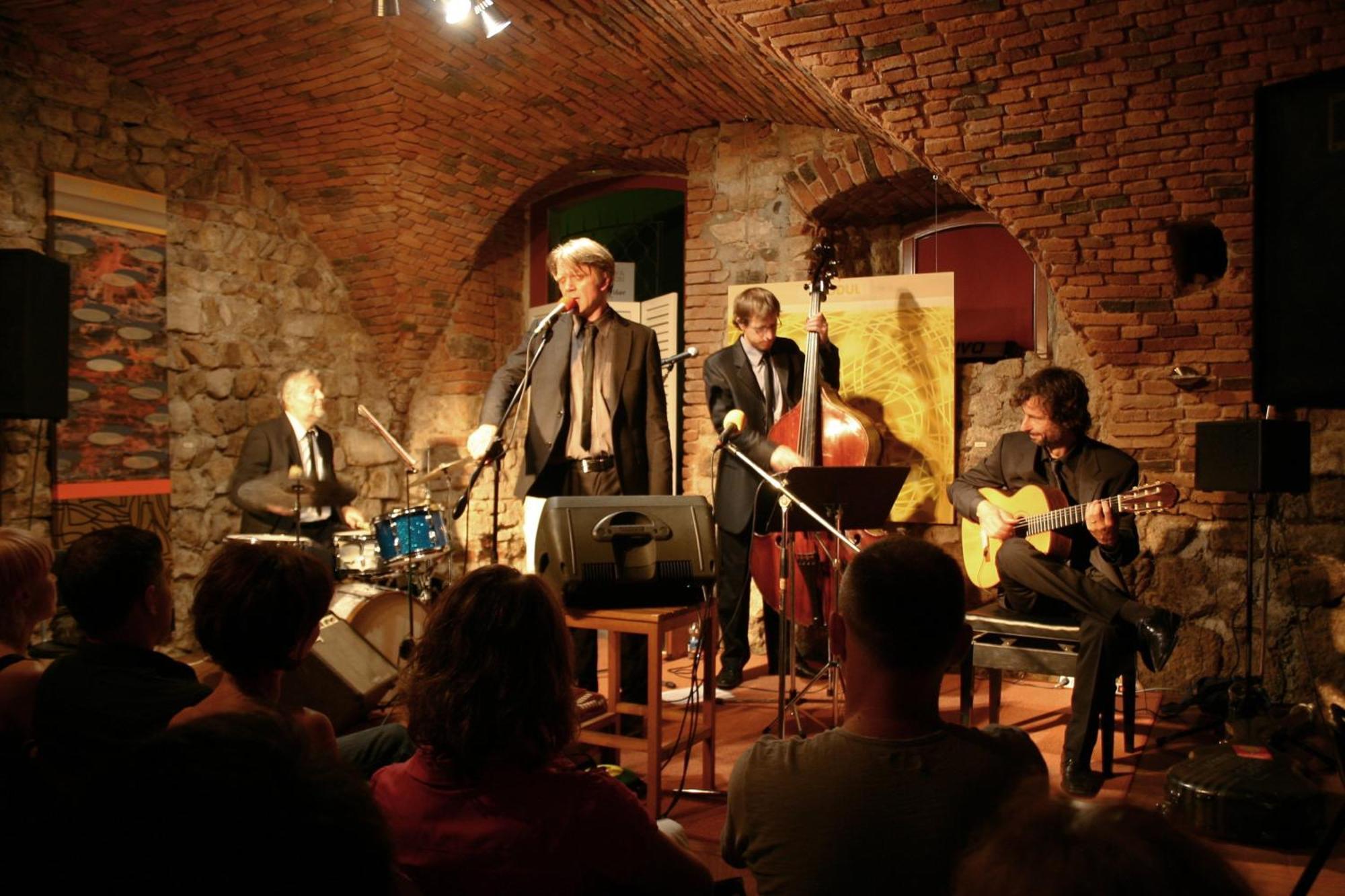 Muzikafe - Home Of Culture Ptuj Esterno foto